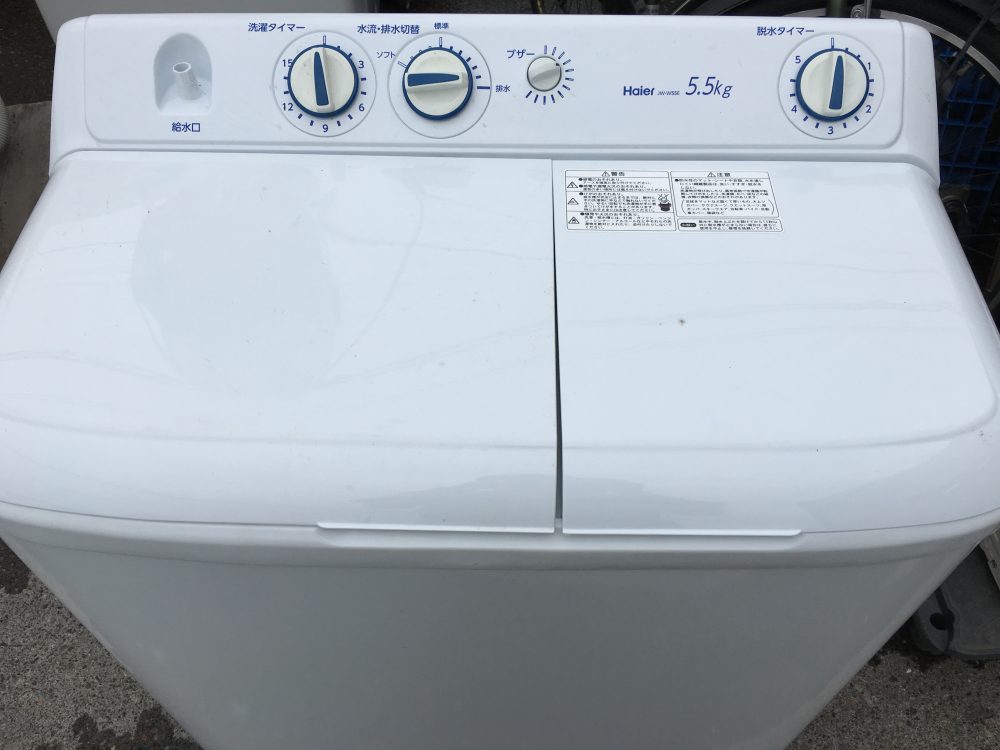 排水が出来ない症状】ハイアール2槽式洗濯機（JW-W55E）分解修理｜修理方法.com